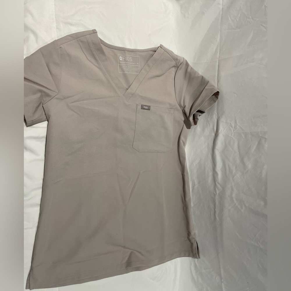 FIGS scrubs
